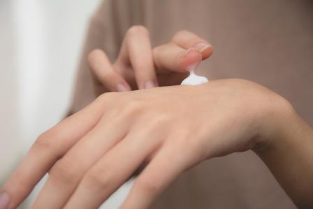 Monthly Retailer Category Tips — Skin Care Monthly Retailer Category Tips — Skin Care
